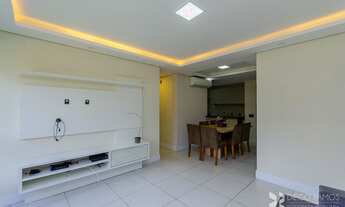 Imagem 2: Apartamento para venda tem 97 metros quadrados com 2 quartos em Petrópolis - Porto Alegre