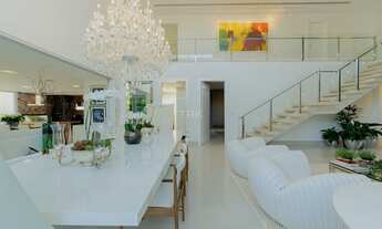 Imagem 5: O marketing tirou folga, a sala poupa qualquer título criativo