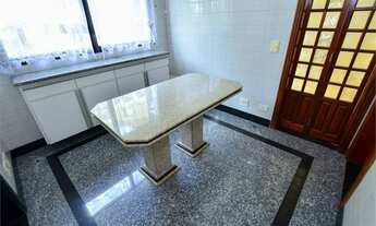 Imagem 2: Apartamento para venda possui 199 metros quadrados com 4 quartos em Vila Monumento - São P