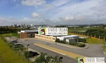 Imagem 2: Excelente Sobrado de Alto Padrão, 440m², 4 Suítes e Piscina