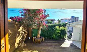 Imagem 2: Casa em rua calçada no Campeche-com suíte