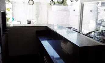 Imagem 4: Casa de condomínio para venda tem 270 metros quadrados com 5 quartos