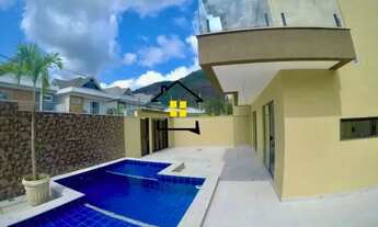 Imagem 2: Casa de condomínio para venda tem 230 metros quadrados com 4 quartos