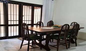 Imagem 6: Sobrado 4 suítes, 2 salas de estar, lareira, sala de jantar, cozinha planejada, Piscina