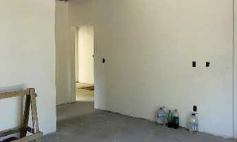 Imagem 4: Casa nova Neoclássica no Recanto de Portugal - Excelente localização