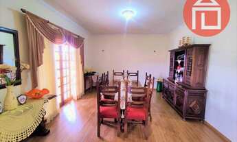 Imagem 5: Casa plana com localização privilegiada 4 dormitórios à venda, 385 m² por R$ 1.300.000 - C