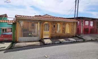 Imagem: Casa Assobradada com 4 dormitorios sendo