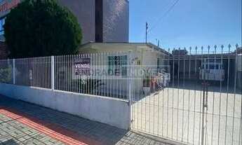 Imagem: Casa no Bairro Cordeiros parte alta