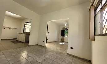 Imagem 4: Residência Térrea com Quintal, Churrasqueira e Edícula