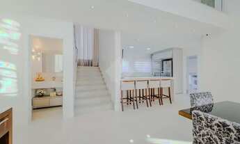 Imagem 5: Casa alto padrão em condomínio fechado