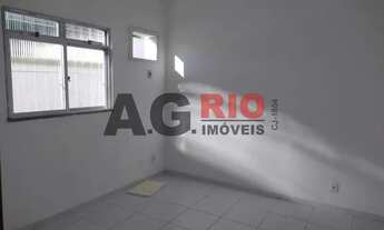 Imagem 5: Casa de Vila-LOCAÇÃO-Marechal Hermes-Rio de Janeiro-RJ