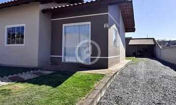 Imagem 2: Casa à venda no bairro Rio Branco - Guaramirim/SC