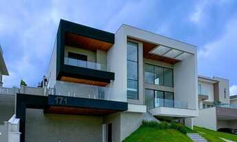 Imagem 3: Sobrado com 4 Quartos sendo 4 Suítes e Elevador no Reserva do Paratehy