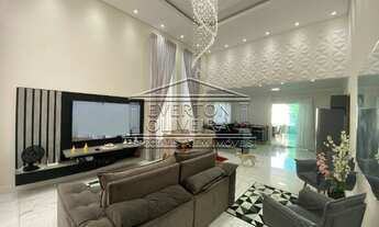 Imagem: Casa Térrea de Alto Padrão em Condomínio