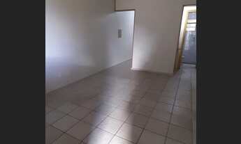 Imagem 4: Casa com 3 quartos e quintal com chuveirão no Salim