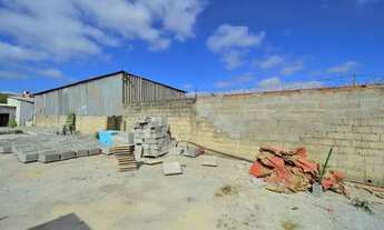 Imagem 3: Terreno de 1221 metros quadrados, perfeitamente adequado para investimento