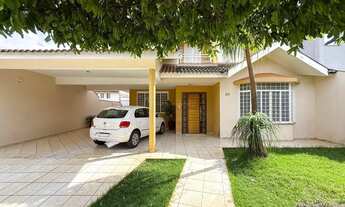 Imagem: Sobrado à venda em condomínio fechado