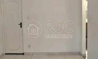 Imagem 6: Imóvel para venda tem 75 metros quadrados com 3 quartos em Tijuca - Rio de Janeiro - RJ