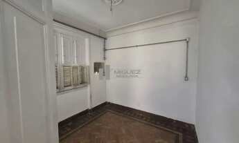 Imagem 5: Casa na Rua Professor Gabizo, Tijuca, sala ampla, 4 quartos, área externa e apenas 400 met