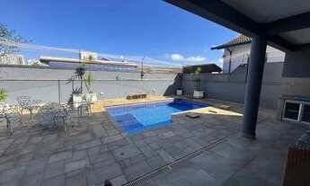 Imagem 3: Sobrado para aluguel tem 380 metros quadrados com 4 quartos em Alphaville - Santana de Par