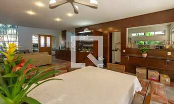 Imagem 4: Casa à Venda - Castelo, 3 Quartos, 840 m2