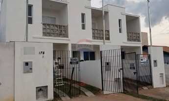 Imagem 2: RE/MAX VENDE Casa Sobrado Geminado 2 suites varanda 86 m2, Bairro Villaggio Monte Sião - M