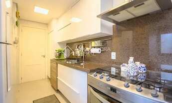 Imagem 5: Apartamento de 3 quartos com 2 vagas à venda no bairro Três Figueiras em Porto Alegre