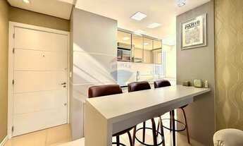 Imagem 2: Lindíssimo Apartamento 02 quartos finamente mobiliado no Bairro Panazzolo - 02 Quadras do