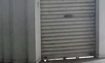 Imagem 3: Loja em Benfica Galpão / depósito com aluguel por R$2.100 /mês