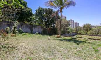 Imagem 2: Grande terreno Rua Seraphim Banietti