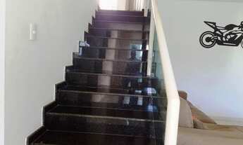 Imagem 7: Casa para venda possui 180 metros quadrados com 3 quartos em Jardim Alvorada - Londrina