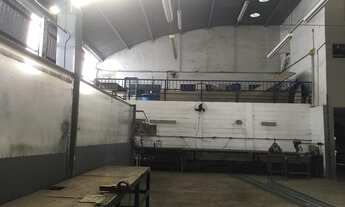 Imagem 3: Galpão Industrial e Comercial de 689m² na Vila Tatetuba