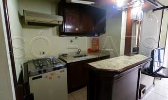 Imagem 4: Flat na região central muito bem equipado e com excelente estrutura