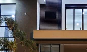 Imagem 3: Casa de condomínio para venda tem 335 metros quadrados com 5 quartos