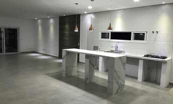 Imagem: Casa alto padrão com 4 suítes, 6 vagas