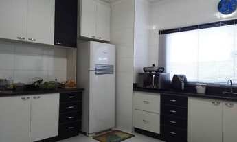 Imagem 6: Casa para venda possui 180 metros quadrados com 3 quartos em Jardim Alvorada - Londrina