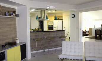 Imagem 2: Casa de Condomínio com 4 Suítes à Venda em Arujá Hills I, 850 m²