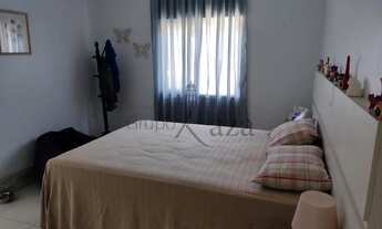 Imagem 6: Casa de condomínio para venda tem 327 metros quadrados com 3 quartos