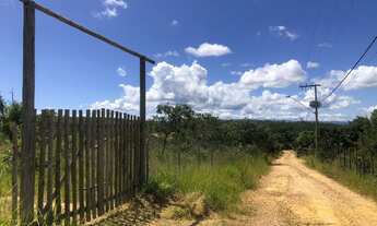 Imagem: Chácara 4.000m², todo cercada, plana