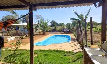 Imagem 4: Casa de condomínio para venda tem 400 metros quadrados com 3 quartos