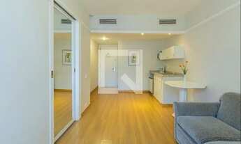 Imagem 2: Flat no Jardins, com 1 vaga de garagem