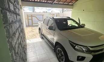 Imagem 4: Alugo Casa Ampla, Com Piscina, 3/4 Com closet e uma dependência, na Santa Mônica 1