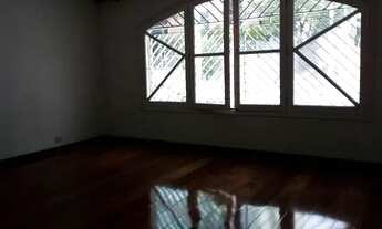 Imagem: Casa Térrea com Piscina e churrasqueira