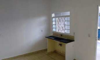 Imagem 7: Kit com 1 quarto, cozinha americana, banheiro e Garagem no Jardim Novo Mundo