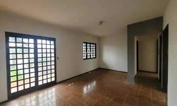 Imagem 5: Casa Residencial 2 quartos para aluguel no Bairro JARDIM PORTO ALEGRE em TOLEDO por R$ 1.5
