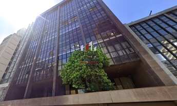 Imagem: Conjunto comercial no centro de Porto Alegre