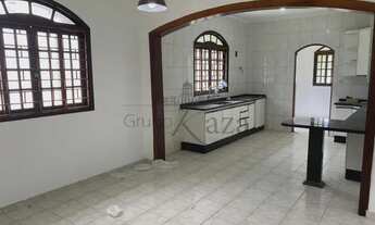 Imagem 3: Casa Sobreloja - Jardim Castanheira - 5 Dormitórios - 260m²