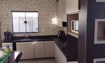 Imagem 2: Sobrado em condomínio com 4 quartos