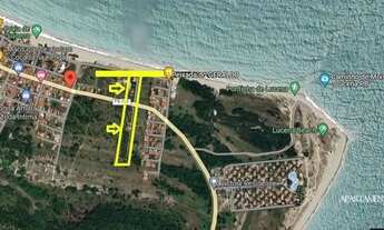 Imagem: Casas e um verdadeiro sítio a Beira Mar