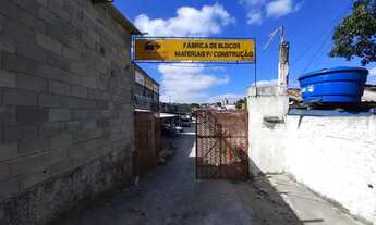 Imagem: Terreno de 1221 metros quadrados, perfeitamente